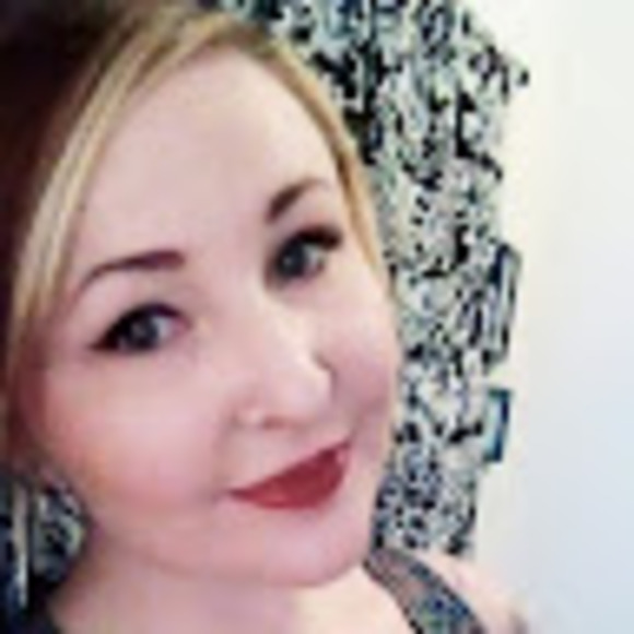 Meet your Posher, Taylor - Picture 1 of 1